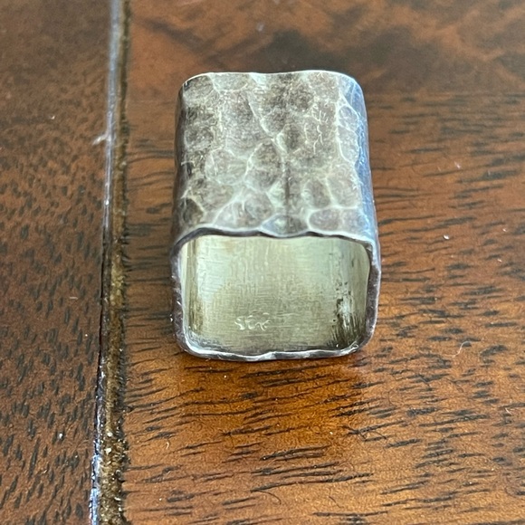 Hammered square large band sterling silver 925 ring size 4.5 statement ring - Picture 5 of 5
